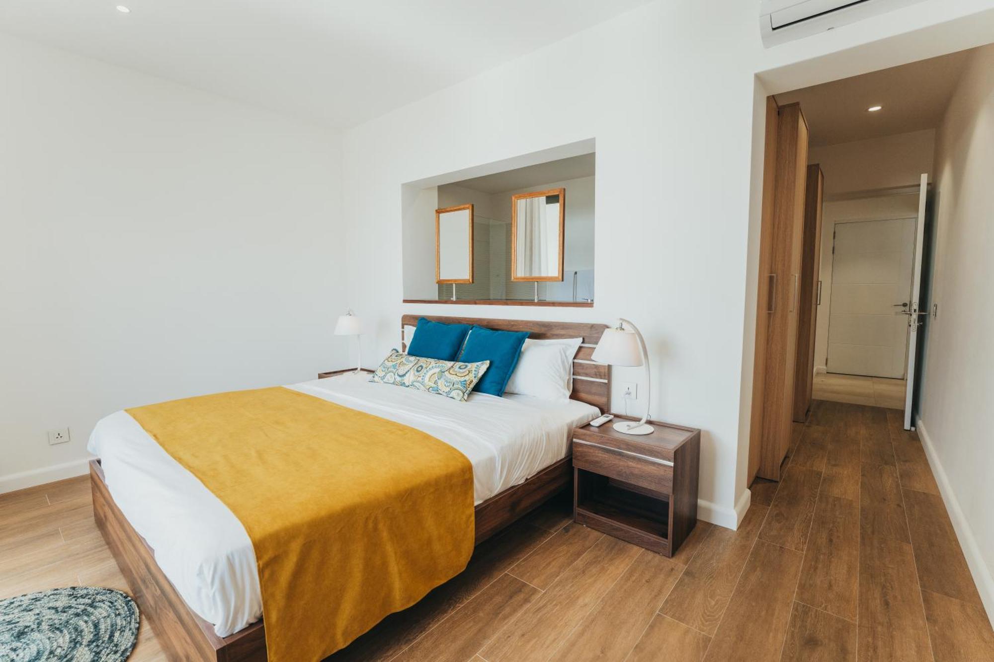 Appartement De Luxe Piscine Et Vue Mer Rivière Noire Exteriér fotografie