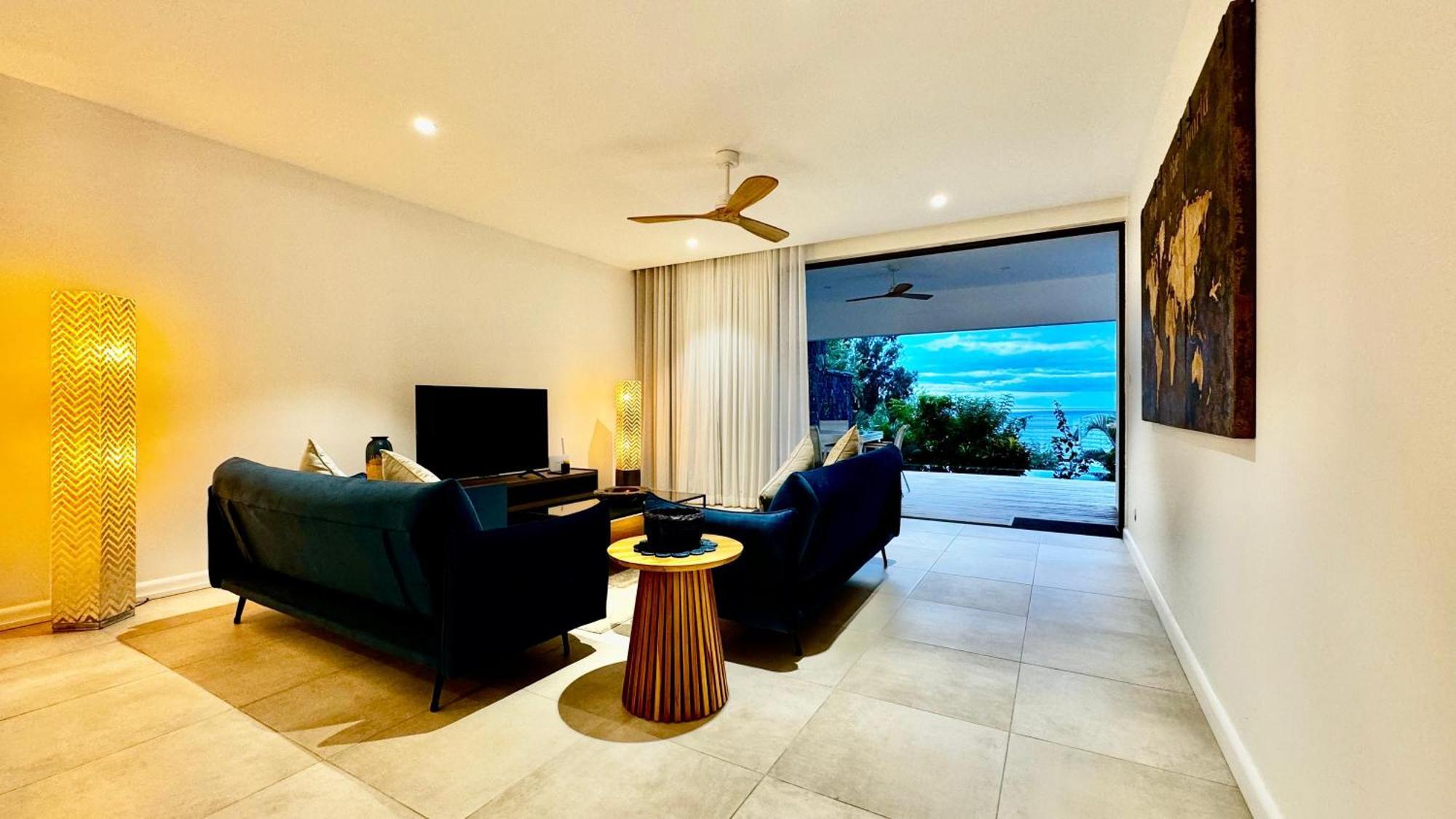 Appartement De Luxe Piscine Et Vue Mer Rivière Noire Exteriér fotografie