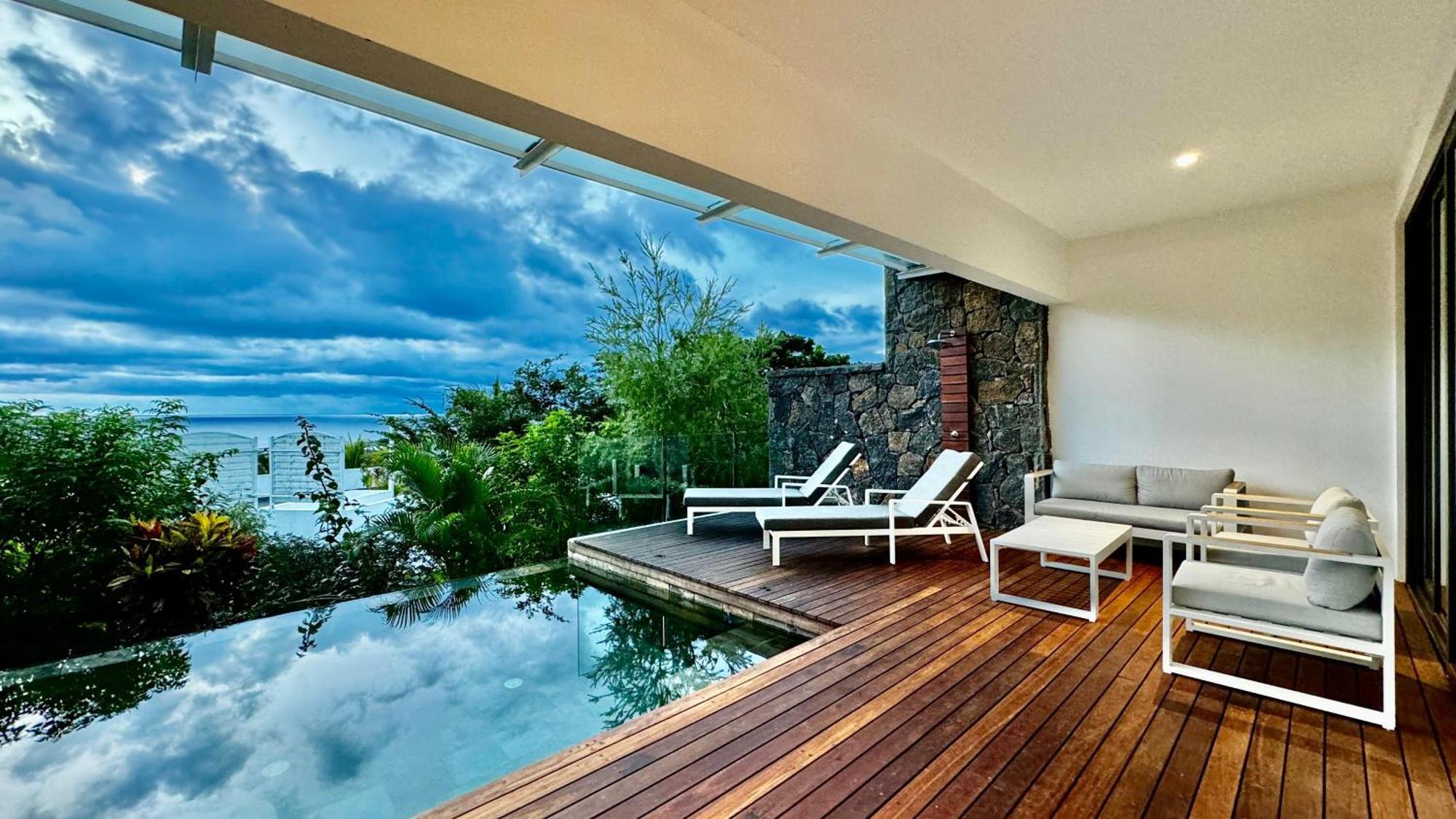 Appartement De Luxe Piscine Et Vue Mer Rivière Noire Exteriér fotografie